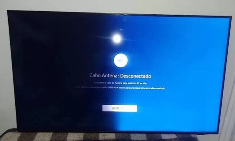 TV Samsung mostrando apenas metade da imagem
